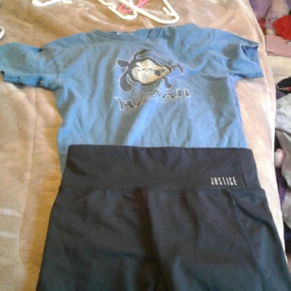 Hawaii shirt with shorts
